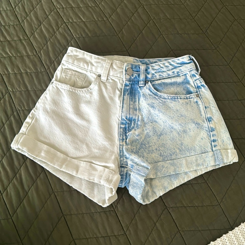 Pacsun white and denim shorts side 22 or 10 kids girls 100 cotton